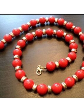 STUNNING VINTAGE ESTATE RED & GOLD TONE BEADED 25.5" NECKLACE